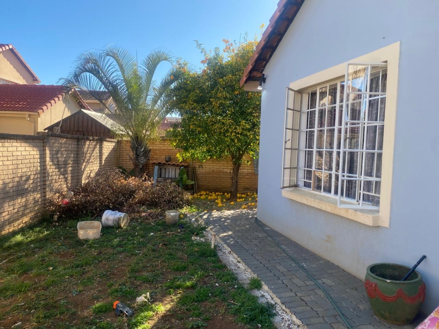 3 Bedroom Property for Sale in Waterkloof East North West